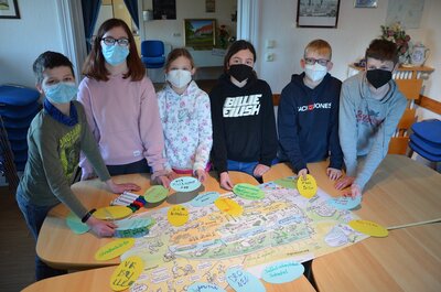 Kinderortsrat mit Wimmelbild
